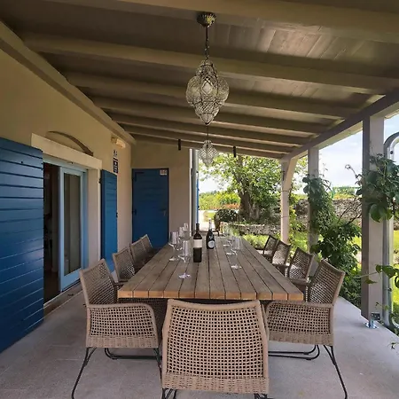 Stancija Cabrunici Holiday home