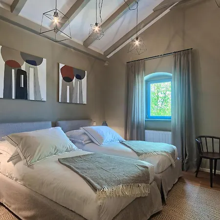Stancija Cabrunici Holiday home Pula